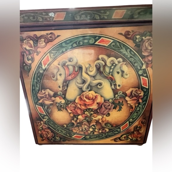 Carousel Horse Musical Jack-in-the-Box - Picture 8 of 13